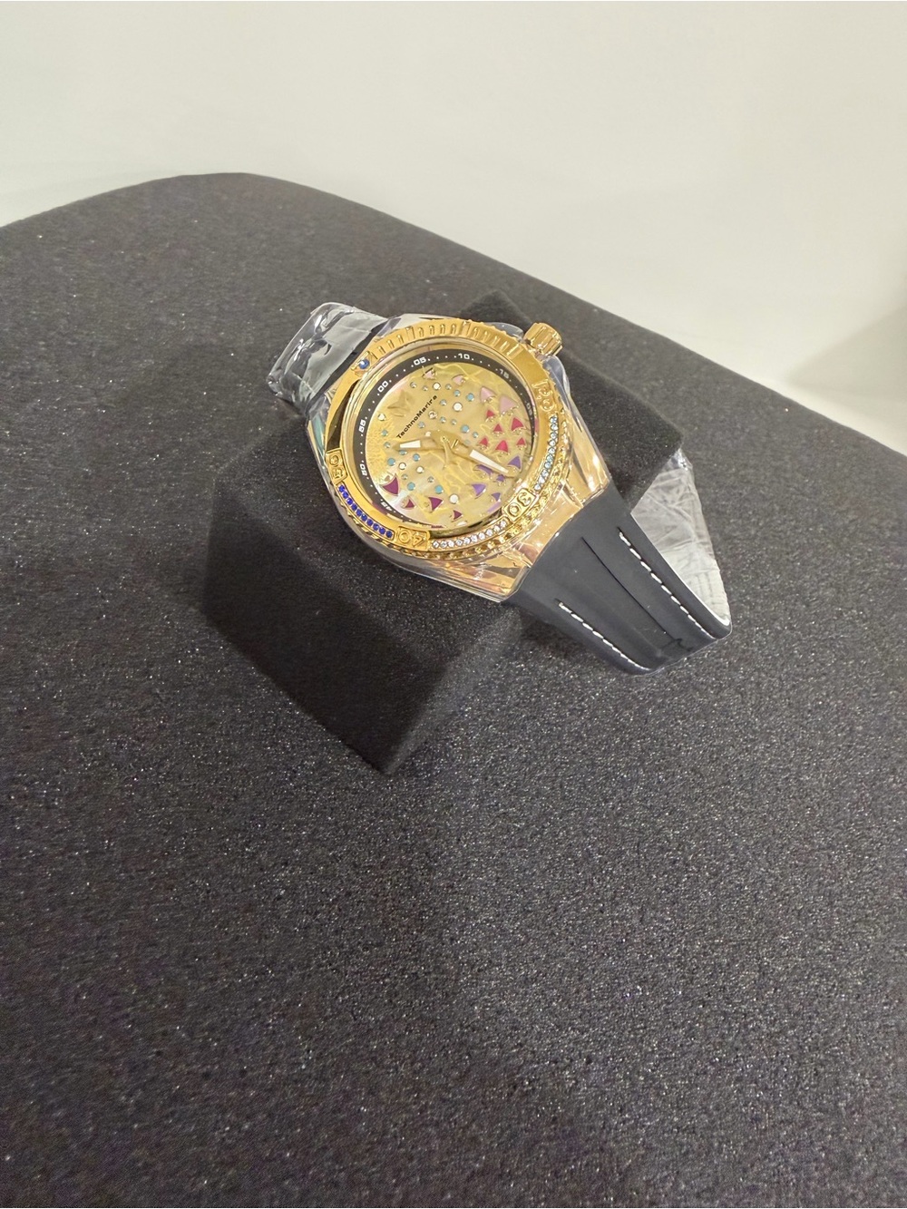 Technomarine Cruise Dream Unisex Gold Watch with Black Strap and Pink Accents - Picture 3 of 5